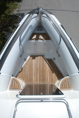 protector-28-paint-new-tubes-dsc_0003a-3small